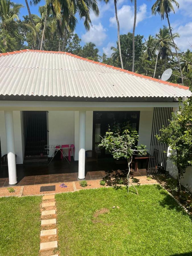 River Breeze Villa Bentota Exterior photo