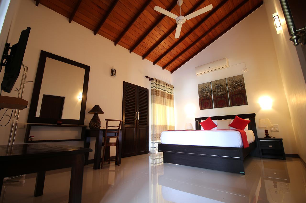River Breeze Villa Bentota Exterior photo